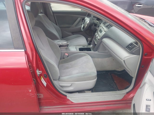 2010 Toyota Camry Le მანქანა იყიდება აუქციონზე, vin: 4T1BF3EK7AU040522, აუქციონის ნომერი: 45153530