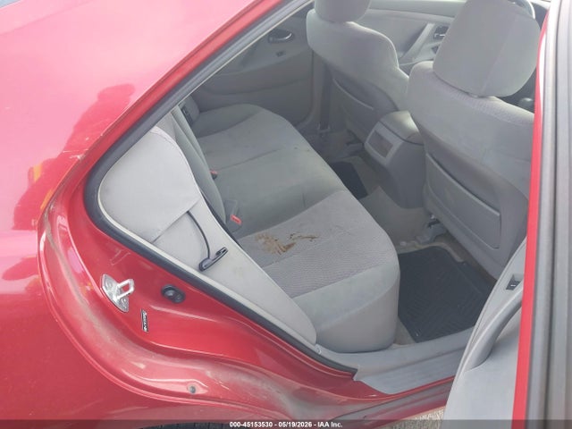 2010 Toyota Camry Le მანქანა იყიდება აუქციონზე, vin: 4T1BF3EK7AU040522, აუქციონის ნომერი: 45153530
