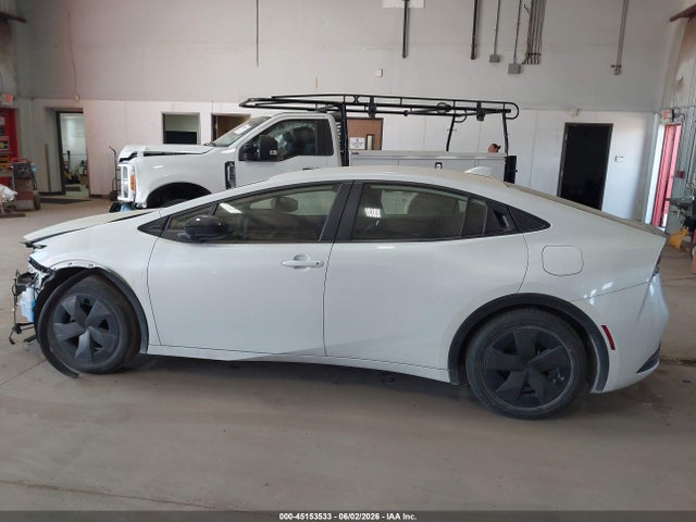 Продажа на аукционе авто 2024 Toyota Prius Le, vin: JTDACAAU7R3035441, номер лота: 45153533