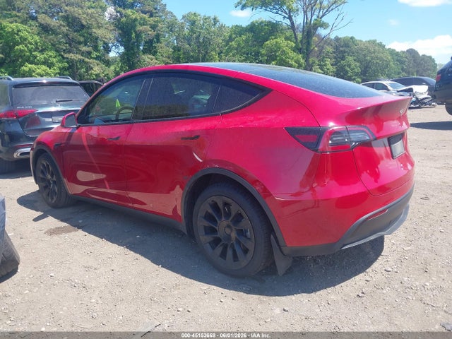 Tesla Model Y Long Range Dual Motor All-wheel Drive 2022 7SAYGDEEXNF463530 Image 13