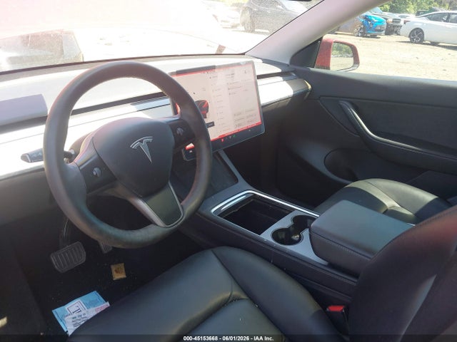 Tesla Model Y Long Range Dual Motor All-wheel Drive 2022 7SAYGDEEXNF463530 Image 5