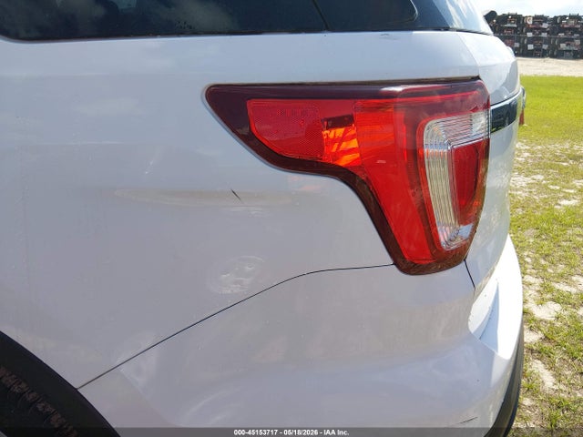 Ford Explorer 2017 1FM5K7B80HGC91867 Image 16
