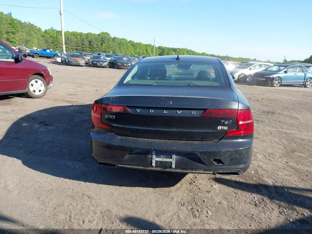 45153737 :رقم المزاد ، YV1A22MK2H1010695 vin ، 2017 Volvo S90 T6 Momentum مزاد بيع