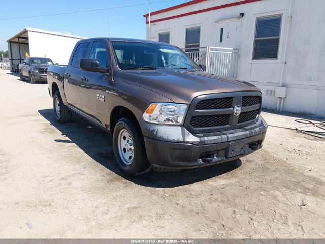 RAM 1500 Tradesman 4x4 5'7 Box 2018 1C6RR7KG6JS323112 головне зображення