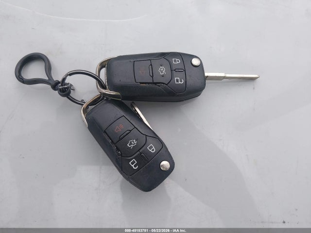 45153781 :رقم المزاد ، 3FA6P0H73GR217176 vin ، 2016 Ford Fusion Se مزاد بيع