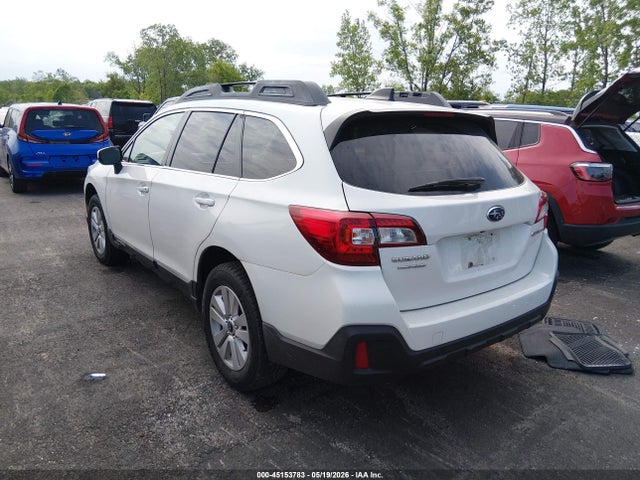 45153783 :رقم المزاد ، 4S4BSADC4J3232612 vin ، 2018 Subaru Outback 2.5i Premium مزاد بيع