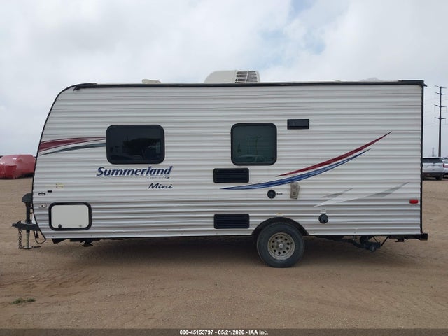 Springdale Summerland 2016 4YDT1701XG3150151 Image 6