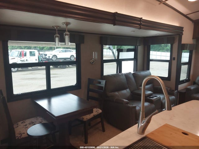 Продажа на аукционе авто 2018 Jayco North Point, vin: 1UJCJ0BV2J1LL0253, номер лота: 45153806