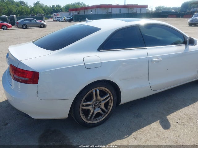 45153807 :رقم المزاد ، WAULFAFR7BA011384 vin ، 2011 Audi A5 2.0t Premium مزاد بيع