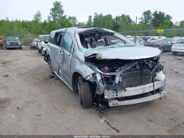Toyota SIENNA XLE 2022 5TDYSKFCXNS065145 головне зображення
