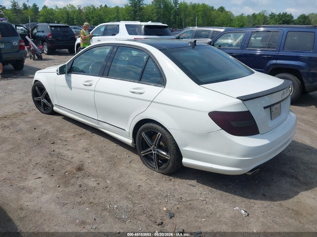 45153853 :رقم المزاد ، WDDGF8BBXAF426759 vin ، 2010 Mercedes-benz C 300 Luxury 4matic/sport 4matic مزاد بيع