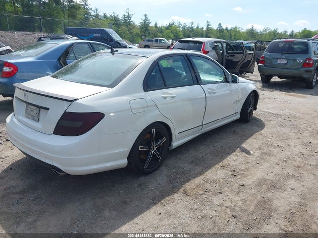 45153853 :رقم المزاد ، WDDGF8BBXAF426759 vin ، 2010 Mercedes-benz C 300 Luxury 4matic/sport 4matic مزاد بيع