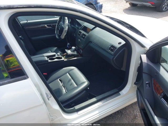 45153853 :رقم المزاد ، WDDGF8BBXAF426759 vin ، 2010 Mercedes-benz C 300 Luxury 4matic/sport 4matic مزاد بيع