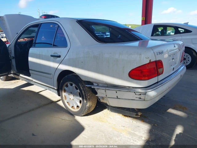 Продажа на аукционе авто 1998 Mercedes-benz E 320, vin: WDBJF65F5WA629838, номер лота: 45153878