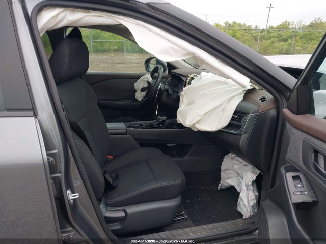 45153890 :رقم المزاد ، 5N1BT3AB2PC938748 vin ، 2023 Nissan Rogue S Intelligent Awd مزاد بيع