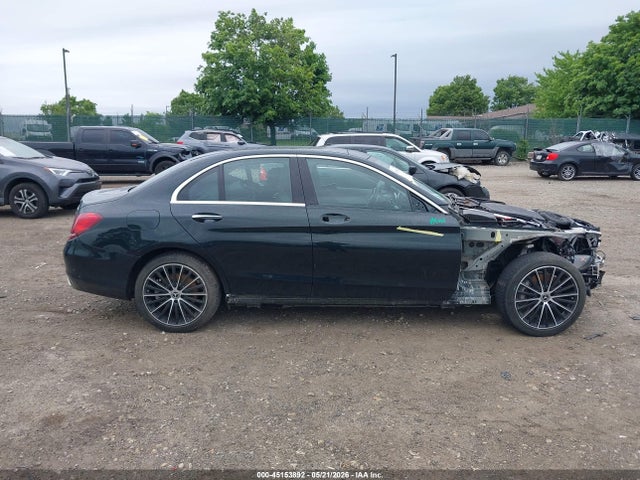 55SWF8EB1KU282928 Mercedes-Benz C 300 4matic