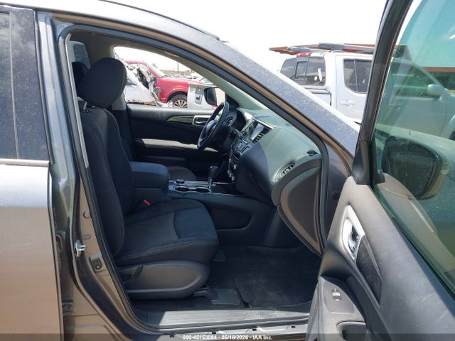 45153894 :رقم المزاد ، 5N1DR2MM5HC641814 vin ، 2017 Nissan Pathfinder S مزاد بيع