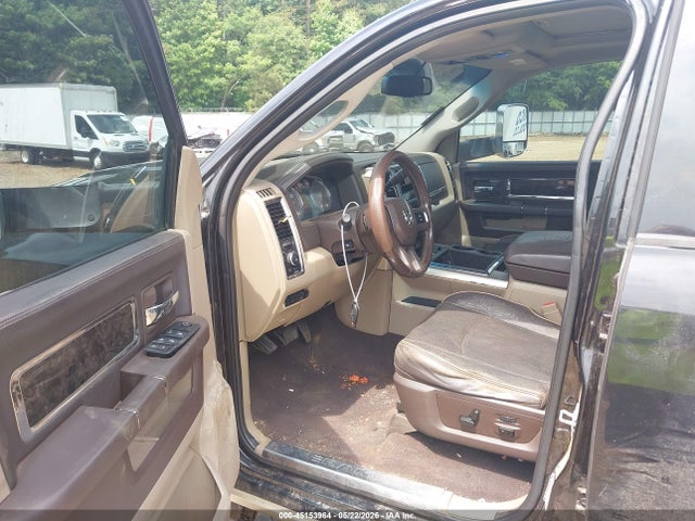 45153964 :رقم المزاد ، 3D73Y4HL4BG582023 vin ، 2011 Ram Ram 3500 Laramie Longhorn مزاد بيع