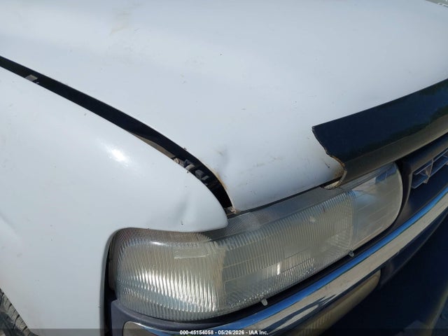 2002 Chevrolet Silverado 1500 Commercial მანქანა იყიდება აუქციონზე, vin: 1GCEC14W82Z164421, აუქციონის ნომერი: 45154058