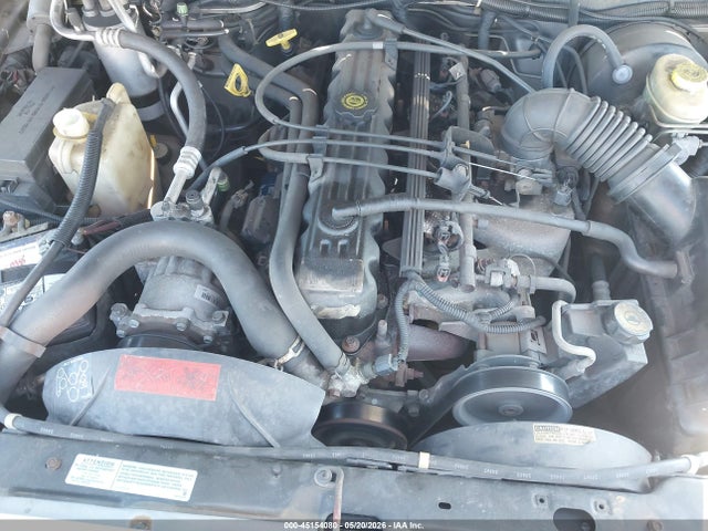 2001 Jeep Cherokee Sport მანქანა იყიდება აუქციონზე, vin: 1J4FF48SX1L572189, აუქციონის ნომერი: 45154080
