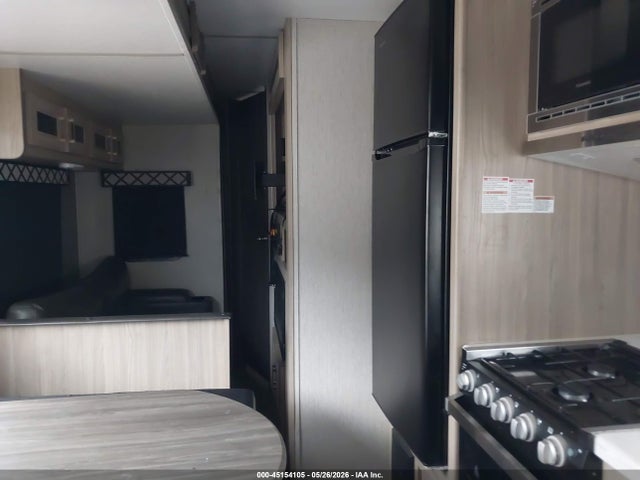 Coachmen Freedom Express 2020 5ZT2FEYB7LW011426 Image 5