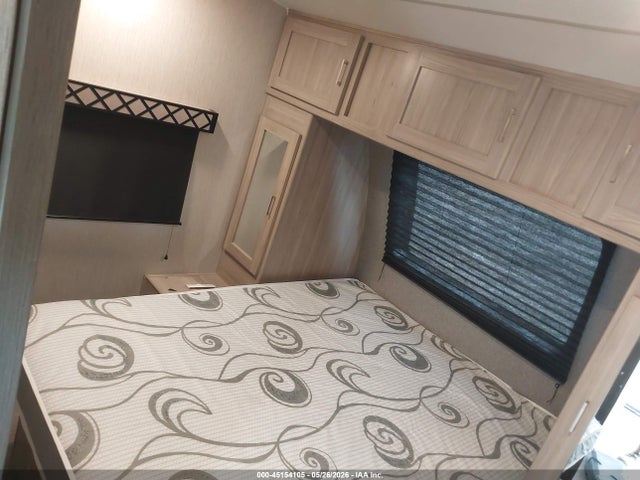 Coachmen Freedom Express 2020 5ZT2FEYB7LW011426 Image 8