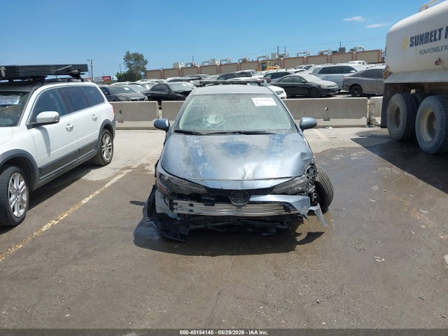 45154140 :رقم المزاد ، JTDEPMAE4NJ231875 vin ، 2022 Toyota Corolla Le مزاد بيع