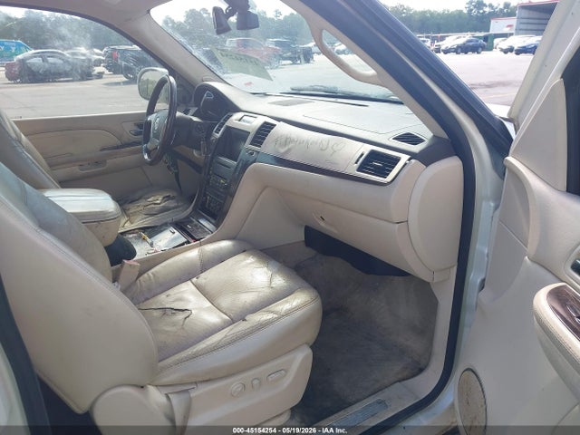 2007 Cadillac Escalade Standard მანქანა იყიდება აუქციონზე, vin: 1GYEC63877R417858, აუქციონის ნომერი: 45154254