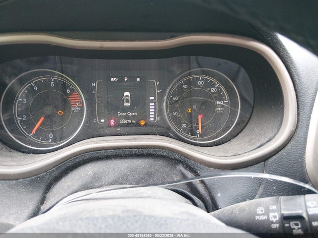 45154360 :رقم المزاد ، 1C4PJLCB0GW258200 vin ، 2016 Jeep Cherokee Latitude مزاد بيع