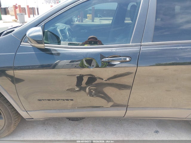 Продажа на аукционе авто 2016 Jeep Cherokee High Altitude, vin: 1C4PJMDB5GW366476, номер лота: 45154371