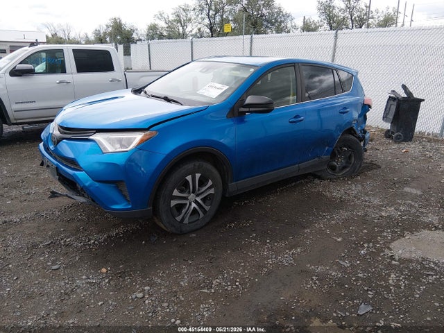 JTMBFREV1JJ206617 Toyota RAV4 LE