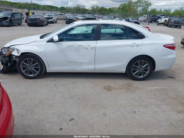 45154433 :رقم المزاد ، 4T1BF1FK3HU314716 vin ، 2017 Toyota Camry Se مزاد بيع