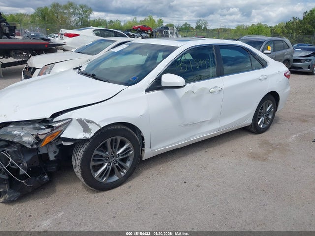 45154433 :رقم المزاد ، 4T1BF1FK3HU314716 vin ، 2017 Toyota Camry Se مزاد بيع