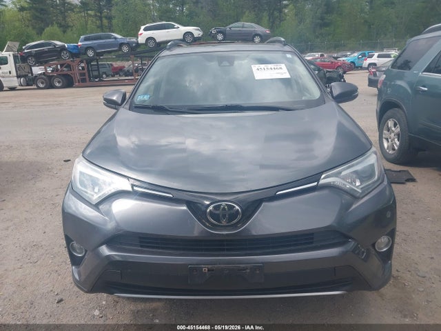 Toyota Rav4 Limited 2018 JTMDFREV2JJ188539 Image 13