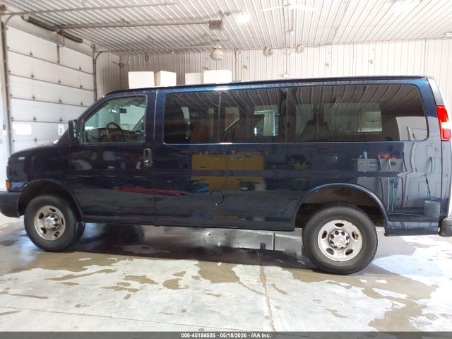 45154525 :رقم المزاد ، 1GNWGPFG8F1268856 vin ، 2015 Chevrolet Express 2500 Ls مزاد بيع