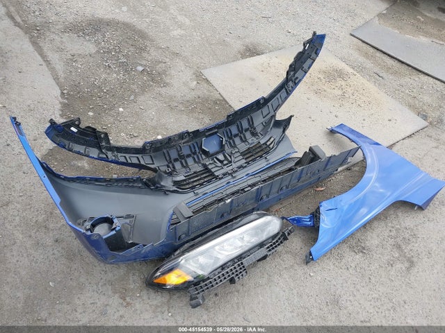 2HGFE2F20PH560141 Honda Civic Lx