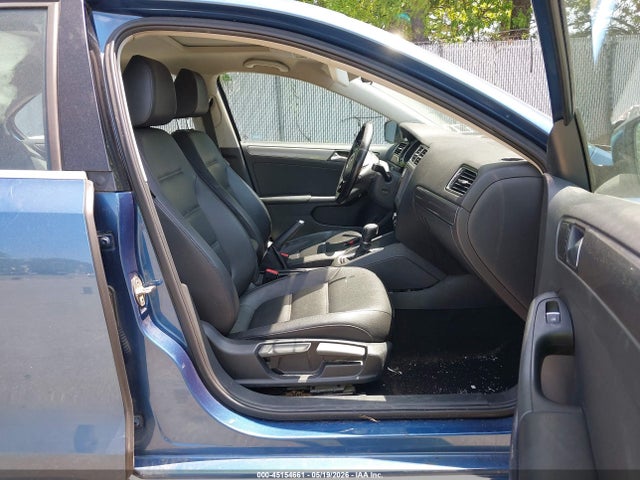 45154661 :رقم المزاد ، 3VWLA7AJ4FM261774 vin ، 2015 Volkswagen Jetta 2.0l Tdi Se مزاد بيع