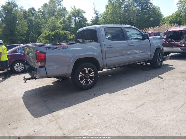 2018 Toyota Tacoma Trd Sport მანქანა იყიდება აუქციონზე, vin: 3TMCZ5AN2JM129771, აუქციონის ნომერი: 45154676