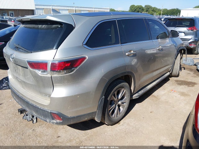 2015 Toyota Highlander Xle V6 მანქანა იყიდება აუქციონზე, vin: 5TDKKRFH6FS096839, აუქციონის ნომერი: 45154698