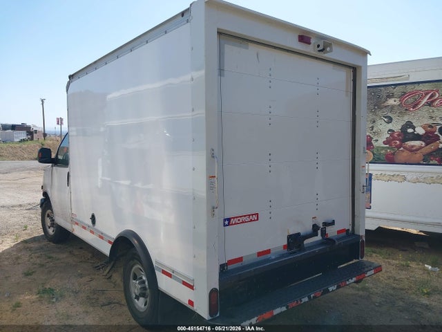 Chevrolet Express Cutaway Work Van 2021 1GB0GRFP2M1199562 Image 3