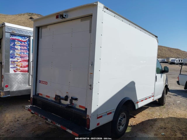 Chevrolet Express Cutaway Work Van 2021 1GB0GRFP2M1199562 Image 4