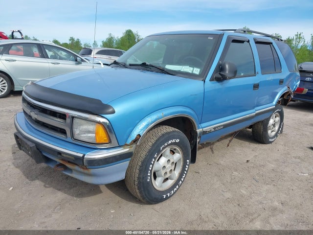 1997 Chevrolet Blazer Ls მანქანა იყიდება აუქციონზე, vin: 1GNDT13W2VK181913, აუქციონის ნომერი: 45154720