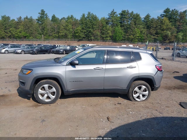 2017 Jeep New Compass Latitude 4x4 მანქანა იყიდება აუქციონზე, vin: 3C4NJDBB7HT660415, აუქციონის ნომერი: 45154777