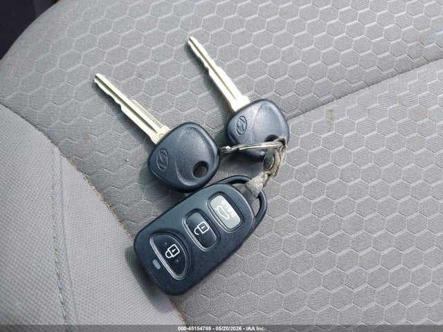 KMHD84LF3KU746113 Hyundai ELANTRA SEL