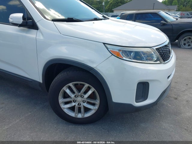 45154805 :رقم المزاد ، 5XYKT3A67FG620979 vin ، 2015 Kia Sorento Lx مزاد بيع