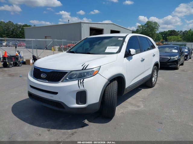45154805 :رقم المزاد ، 5XYKT3A67FG620979 vin ، 2015 Kia Sorento Lx مزاد بيع