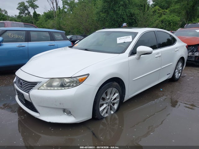 45155031 :رقم المزاد ، JTHBW1GG6D2028667 vin ، 2013 Lexus Es 300h مزاد بيع