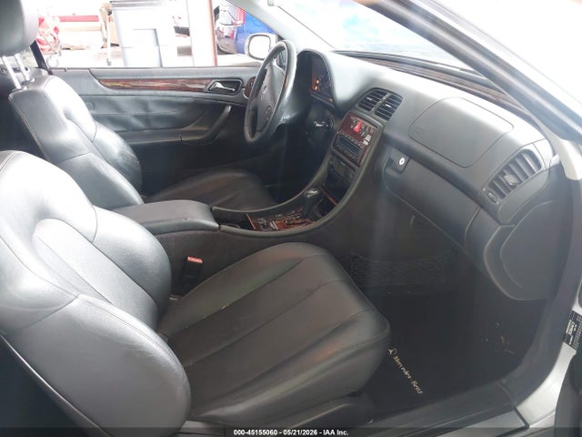 45155060 :رقم المزاد ، WDBLK65G8YT038584 vin ، 2000 Mercedes-benz Clk 320 مزاد بيع