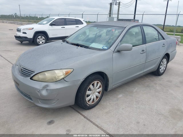 45155134 :رقم المزاد ، 4T1BE32K75U551497 vin ، 2005 Toyota Camry Le مزاد بيع