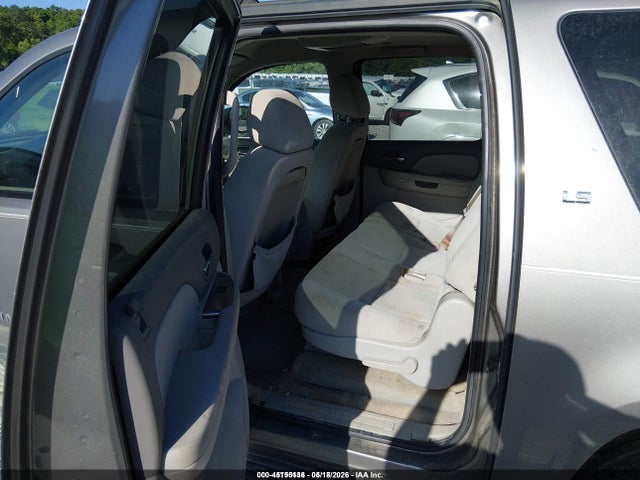 Продажа на аукционе авто 2007 Chevrolet Suburban 1500 Ls, vin: 3GNFC16077G234812, номер лота: 45155136